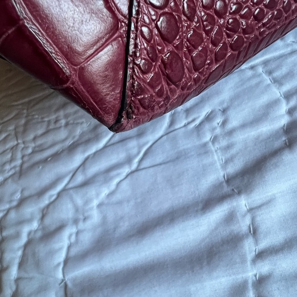 Vince Crocodile-Embossed Leather Tote - Picture 3 of 16